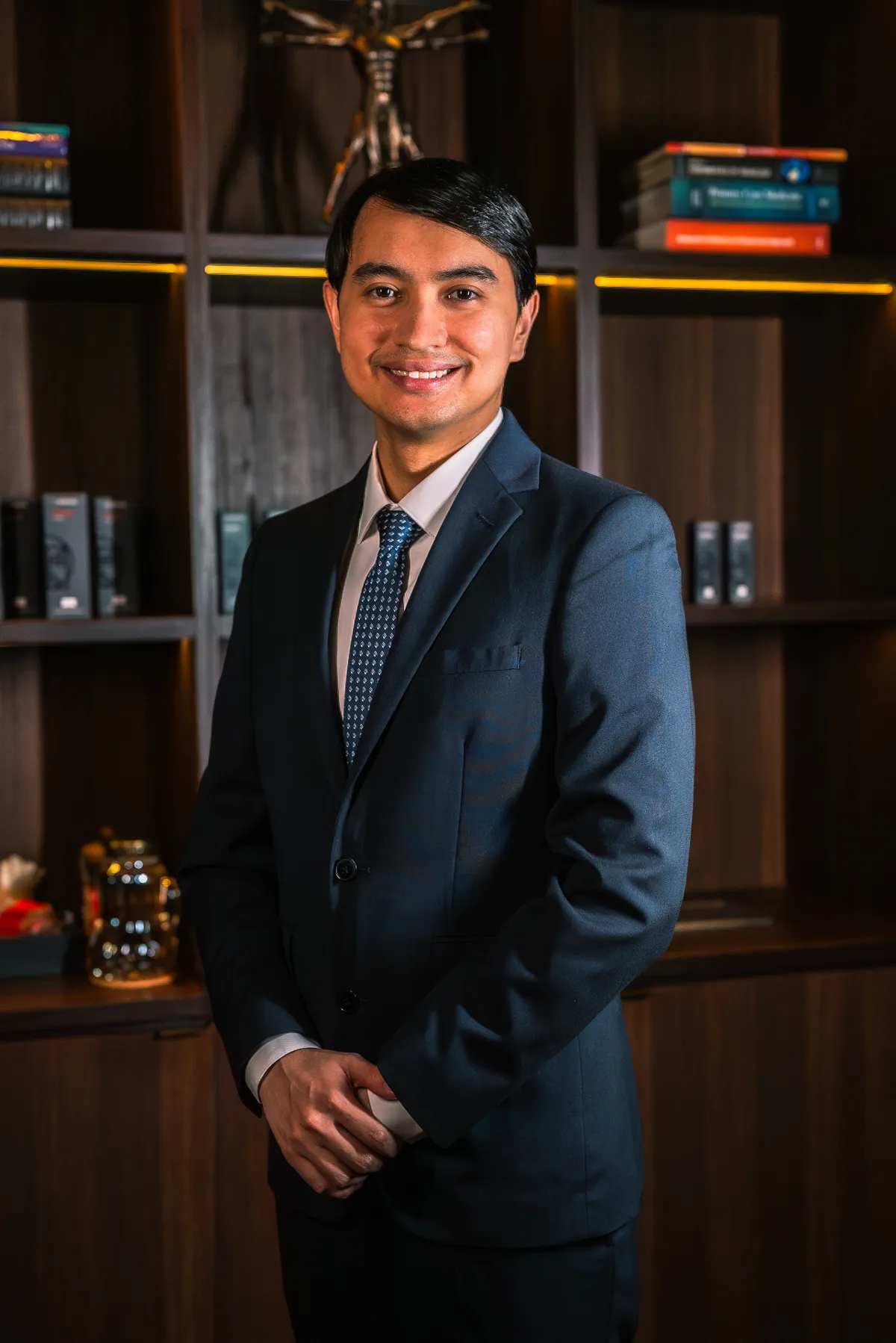 Dr. Azzim Emir